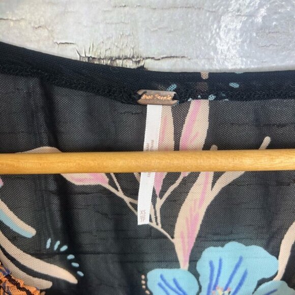 Free people xs floral black blouse crop - Picture 6 of 9